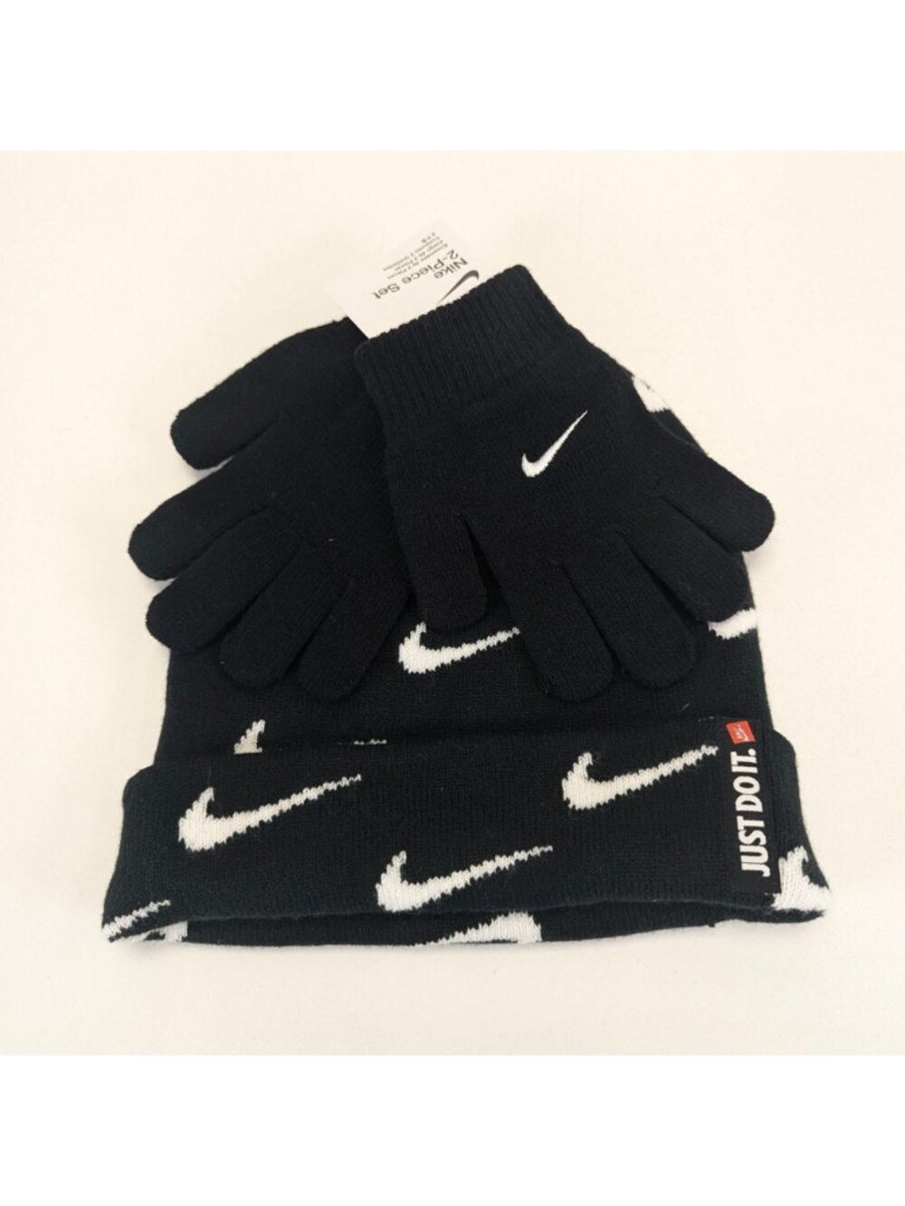 Nike Soft Stretch Folded Unisex Beanie Hat Gloves 2 Piece Kids 8 20 Black Swoosh - Picture 5 of 6